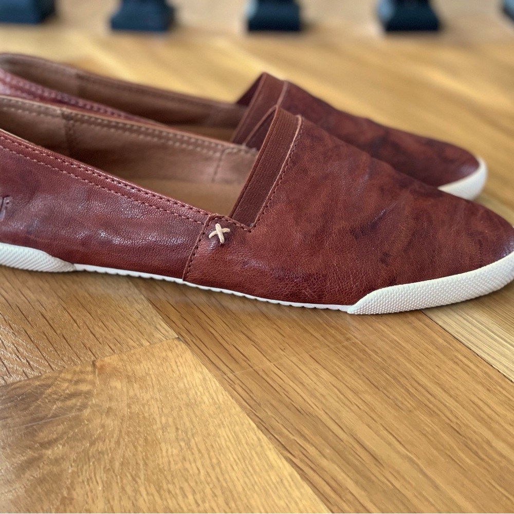 Frye Slip On Flats (referred to as “Melanie” model) - Almost NEW!